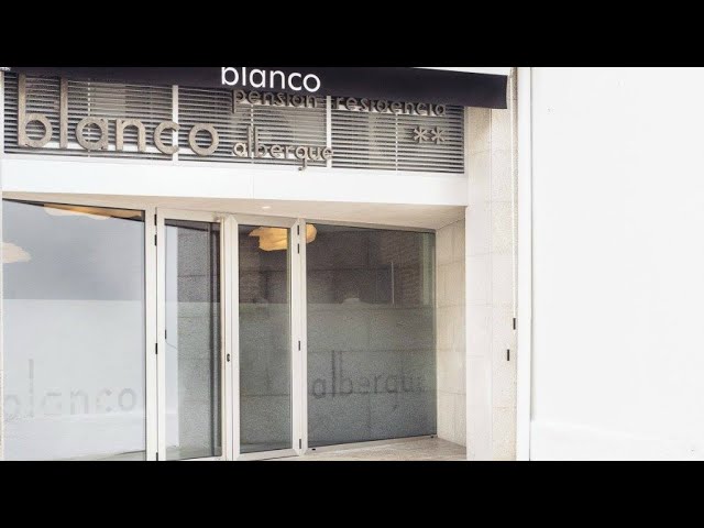 albergue blanco santiago de compostela