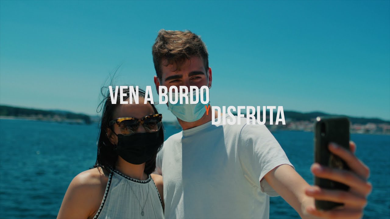 barco de mejillones en galicia