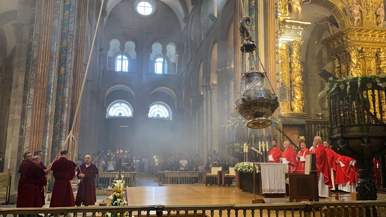 mass in santiago de compostela