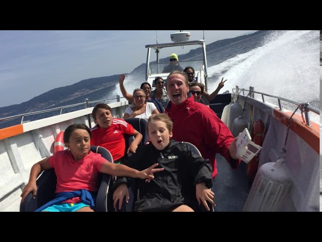 paseo en barco por las rias baixas
